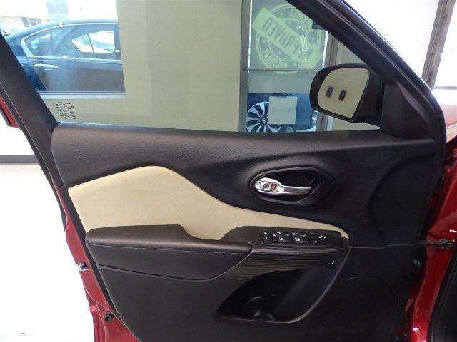 2015 Jeep Cherokee FWD 4dr Latitude